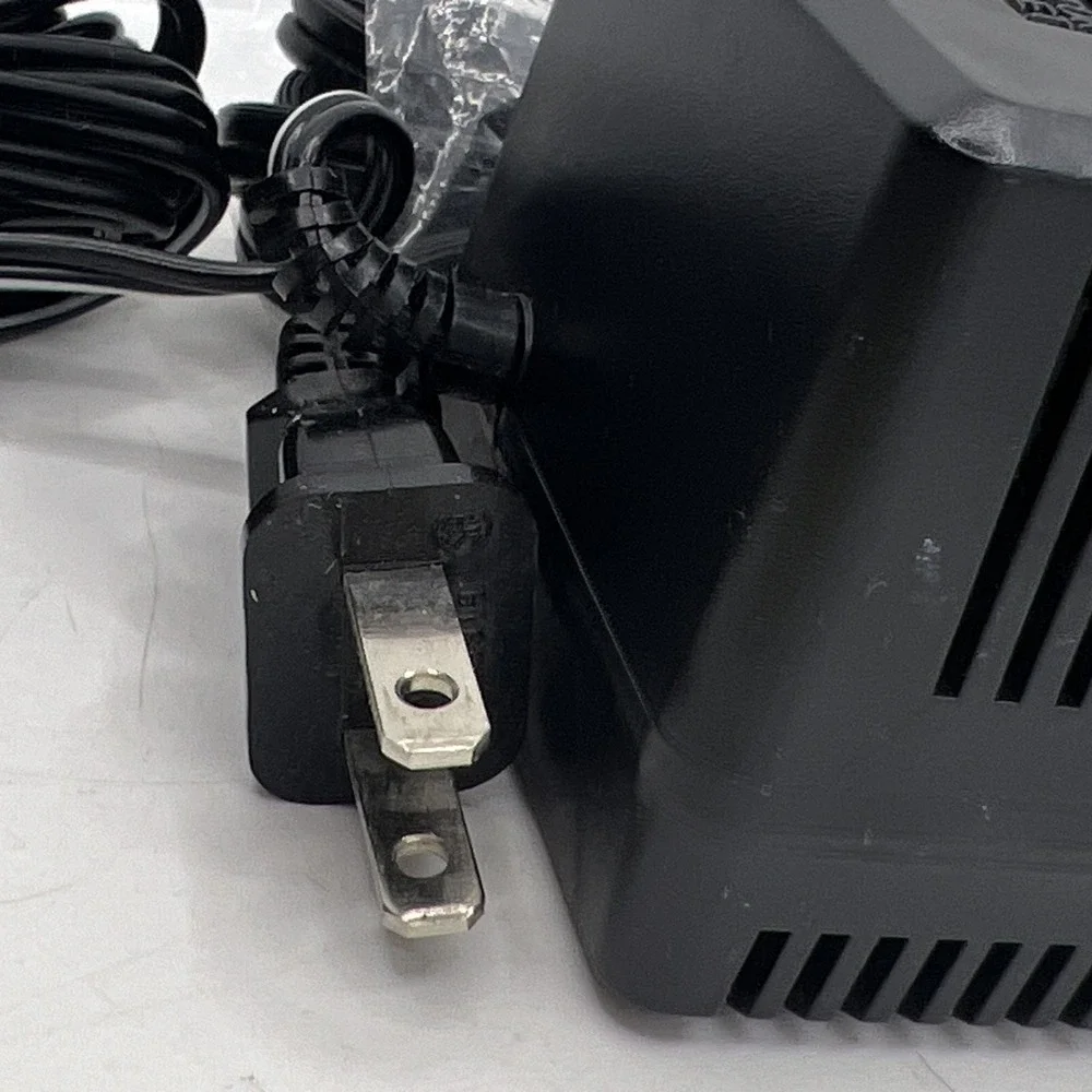 1989 Radio Shack‎ Archer 12V Adapter # 273-1653A 12 V DC 1 Amp Power Supply
